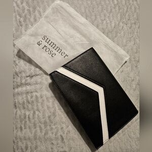 Summer & Rose black & white purse